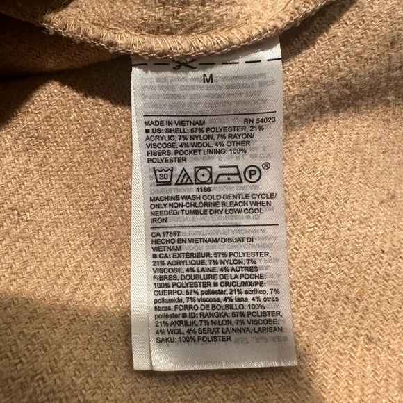 Old Navy Womens Shacket - Picture 4 of 4